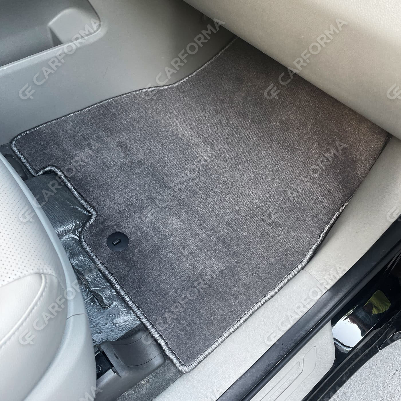 Ворсовые коврики на KIA Carnival III 7 мест 2014&nbsp;-&nbsp;2021 в Благовещенске