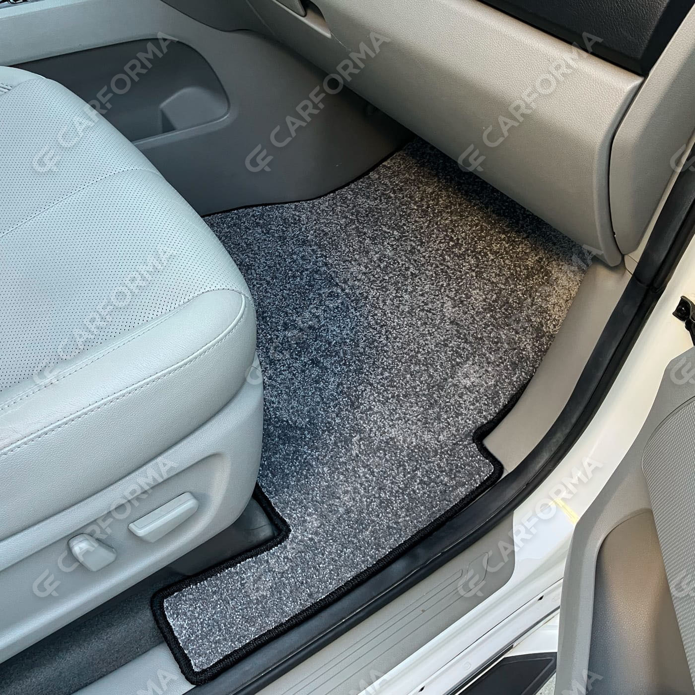 Ворсовые коврики на KIA Carnival III 7 мест 2014&nbsp;-&nbsp;2021 в Благовещенске