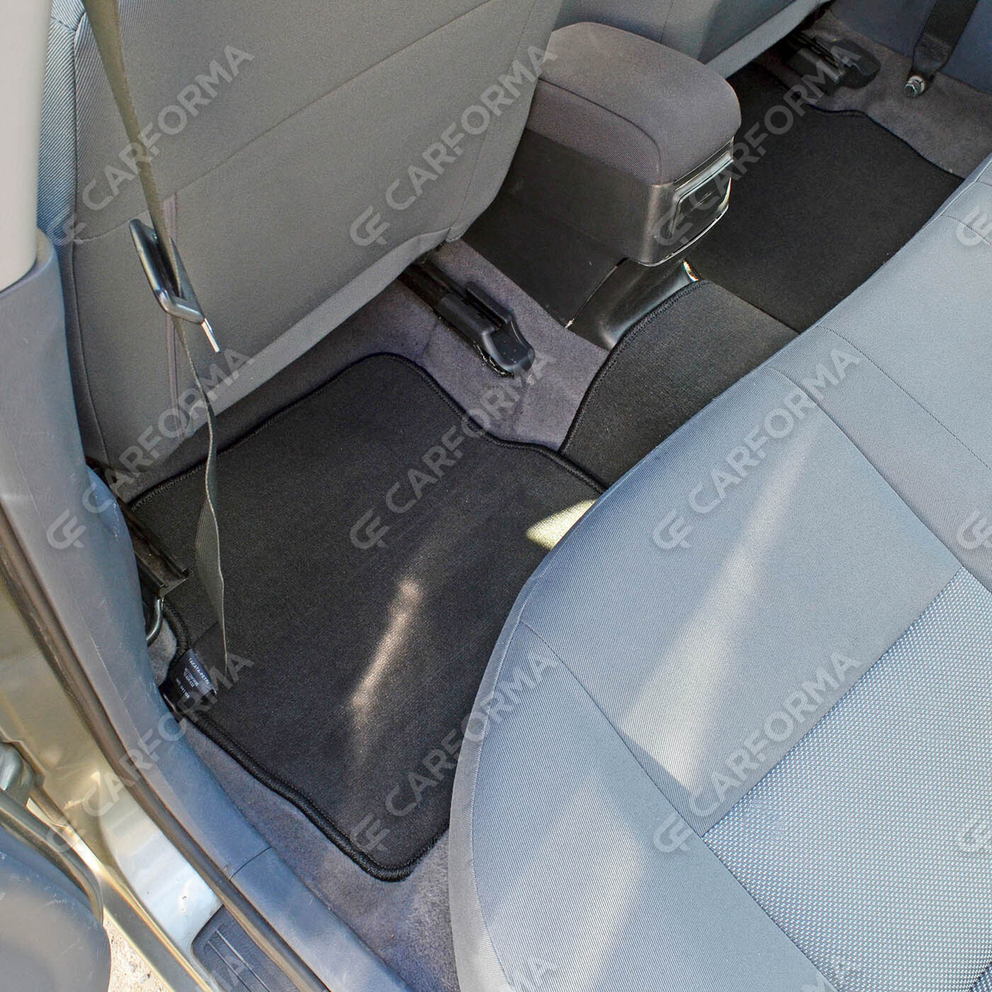Коврики на Nissan Almera 2 (N16) 2000&nbsp;-&nbsp;2006 в Благовещенске