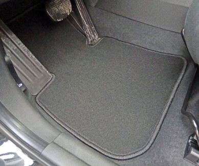 Ворсовые коврики на BMW 2 Gran Tourer (F46) 2015 - 2026 в Благовещенске Ворсовые коврики на BMW 2 Gran Tourer (F46) 2015 - 2026 в Благовещенске