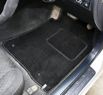 Коврики на Toyota Altezza 1998&nbsp;-&nbsp;2005 в Благовещенске