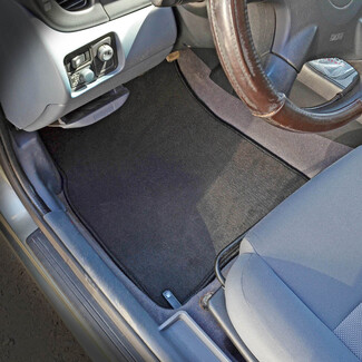 Коврики на Nissan Almera 2 (N16) 2000&nbsp;-&nbsp;2006 в Благовещенске