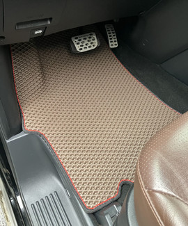 Ворсовые коврики на Hyundai H1 II 2007 - 2022 в Благовещенске