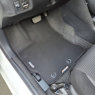 Ворсовые коврики на Toyota Yaris L 2013&nbsp;-&nbsp;2026 в Благовещенске