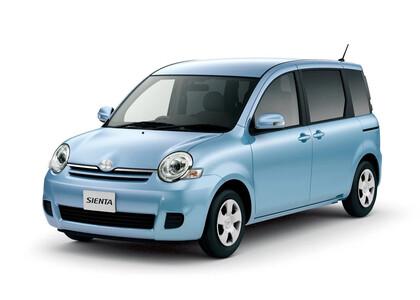 Коврики на Toyota Sienta I 2003 - 2015 в Благовещенске
