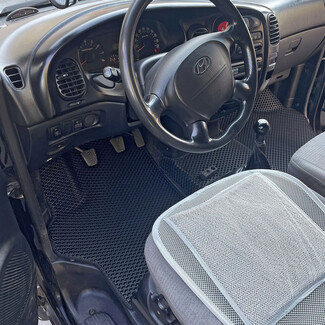 Ворсовые коврики на Hyundai H1 I 1996&nbsp;-&nbsp;2007 в Благовещенске