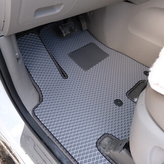 Ворсовые коврики на KIA Carnival III 7 мест 2014&nbsp;-&nbsp;2021 в Благовещенске